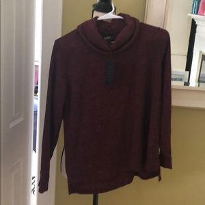 W5 Burgundy NWT Cowlneck Sweater Medium